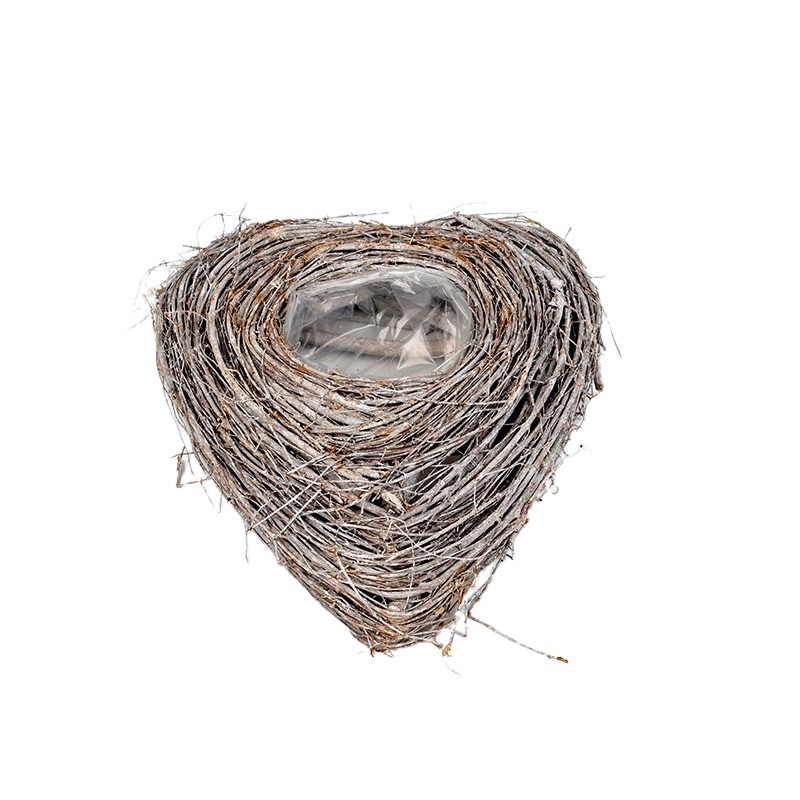 ny&uacute;jtott sz&iacute;v alak&uacute; Atlin &uuml;ltetőt&aacute;l antikolt sz&uuml;rke 40x30x9cm