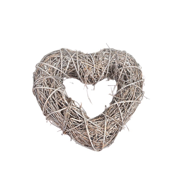 szív alakú szőlővessző koszorú alap szürke 50x47x15cm