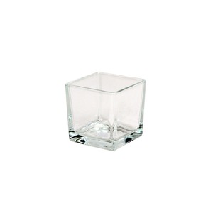 kocka alakú üveg váza 6x6x6cm