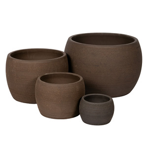 Parker Globe ker&aacute;mia n&ouml;v&eacute;nytart&oacute; szett s&ouml;t&eacute;tbarna 21x15-55x38cm S4